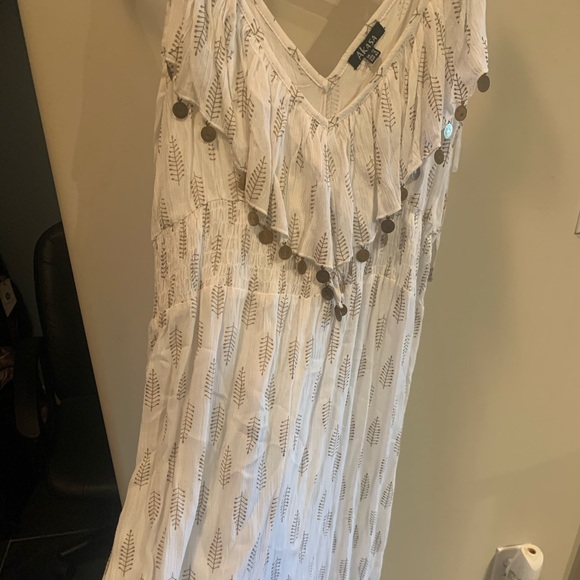 WHITE AKASA jumpsuit with gold pattern  size 8 - Picture 4 of 5